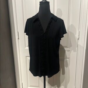 Adrianna Papell Black Ruffled Notched Collar Cap Sleeve Top (A)
